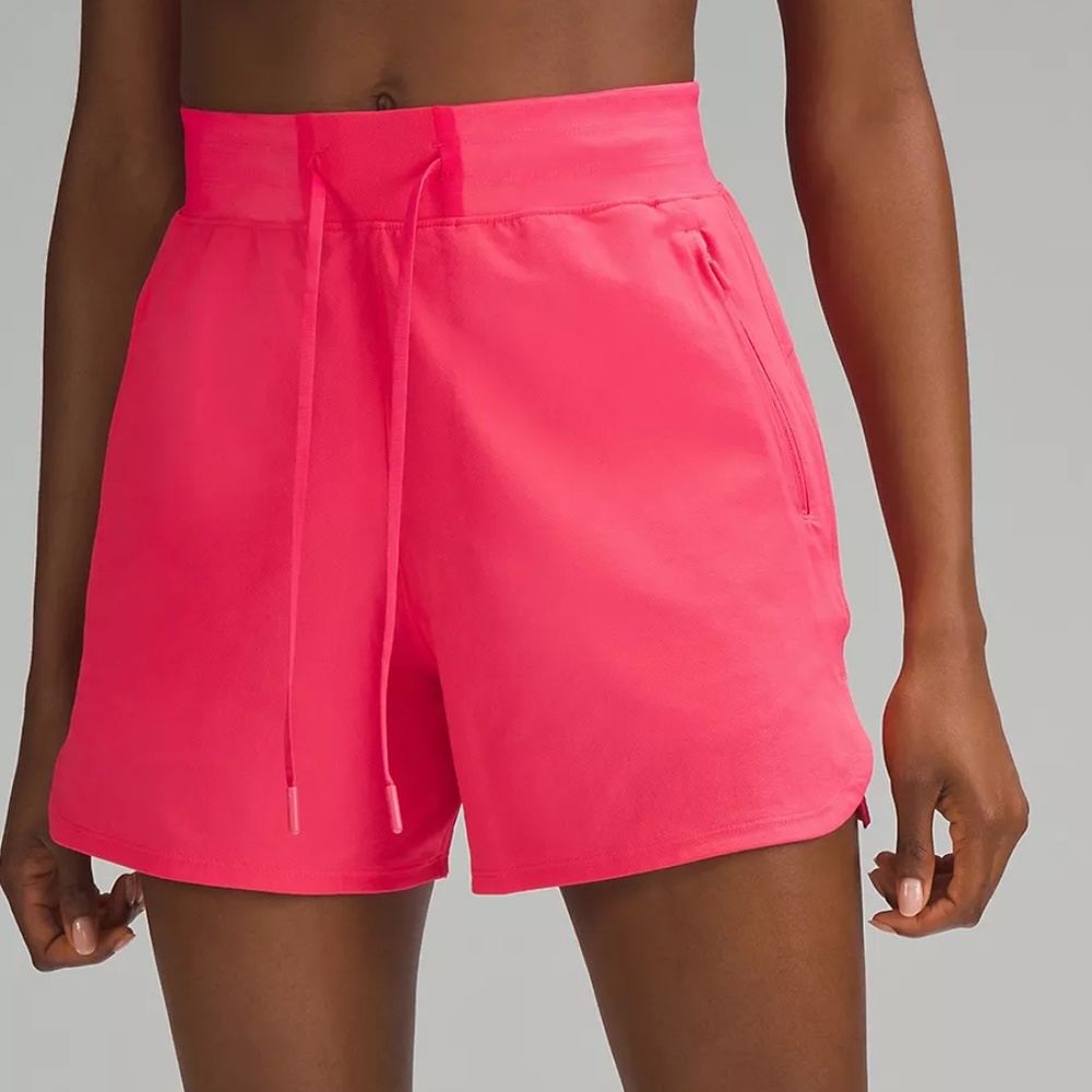 Lululemon License to Train High-Rise Short 4" Size 4 in Lip Gloss pink